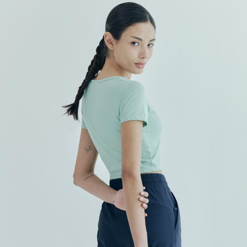 HuiT Ribbed Crop Inbra T shirT hTwTs3j18T