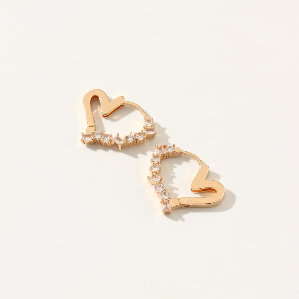 Luxurious Heart Shape Hoop Earrings for Women Cubic Zirconia Earring Jewelry Wedding Party Accessories