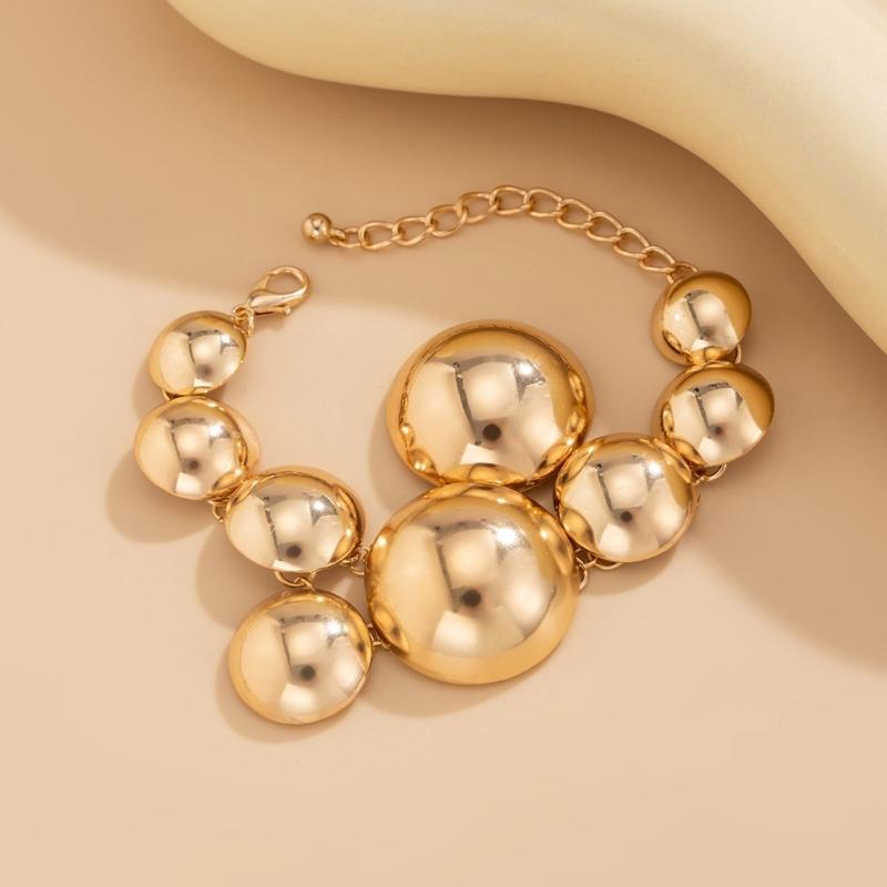 Elegant Metal Pendant Necklace Bracelet Stylish Round Pendant Necklace Unique Wristband Adornment Perfect For Gifting