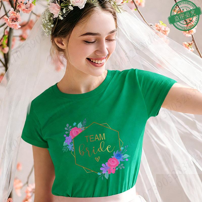 Team Bride Bridal Party T-Shirts, Floral Print Bachelorette Tops, Women's Short Sleeve O Neck Tees for Bridal Shower & Wedding