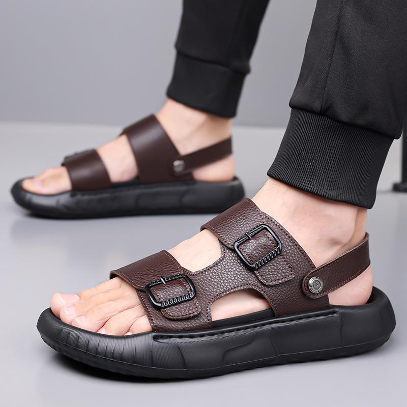 Fashion 2025 Casual Beach Shoes for Men New Buckle Designer Leather Sandals Male Solid Color Fashion Platform Slippers Shoes Man