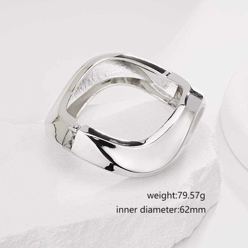 Interlocking Ring Open Bangle - European & American Light Luxury Design for Women