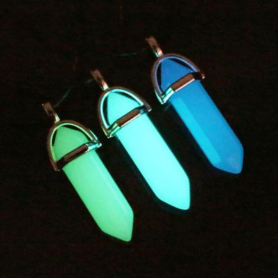 Nova Colar de Pedra Natural que Brilha no Escuro Para Mulheres Pingente Hexagonal de Cristal de Quartzo Corrente Moda Festa Joias Luminosas