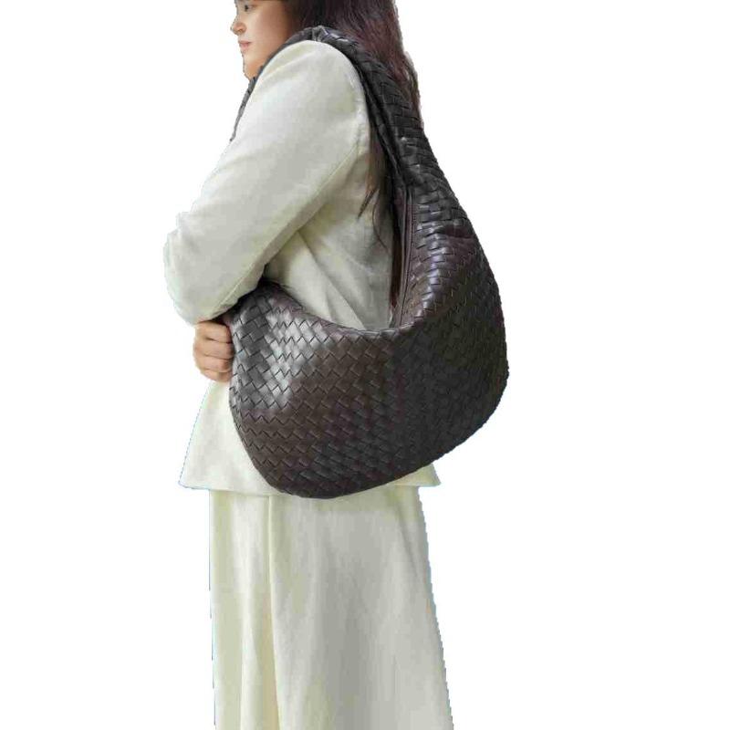 Popular Woven Bag, Oversized Fashion Kink Bag, New Large-capacity Shoulder Bag In Stock.
