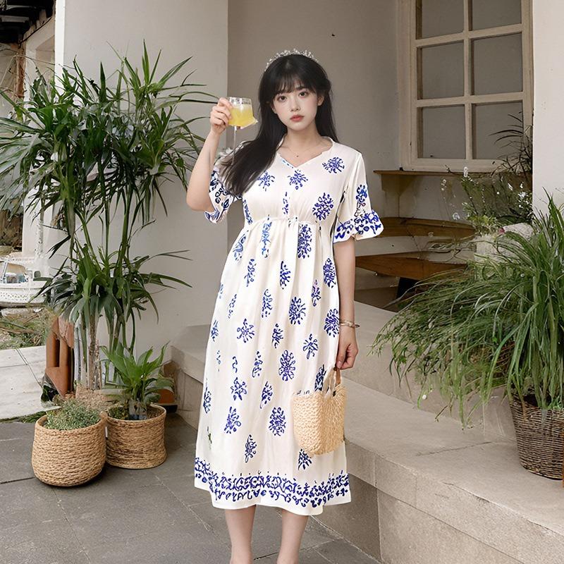 

Women s V-neck Dress Flared Sleeves Fashion Print Elastic Waist Long Dress 4XL белый/синий