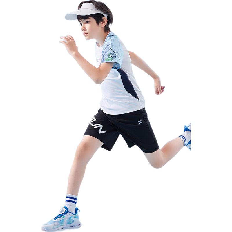 XTEP Boys  Soft & Breathable Short Sleeve T-Shirt M