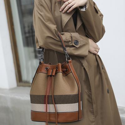 Nová ruční crossbody plátěná taška typu bucket se stahovací šňůrkou a přezkou, velkokapacitní, špičková, niková taška přes rameno pro ženy