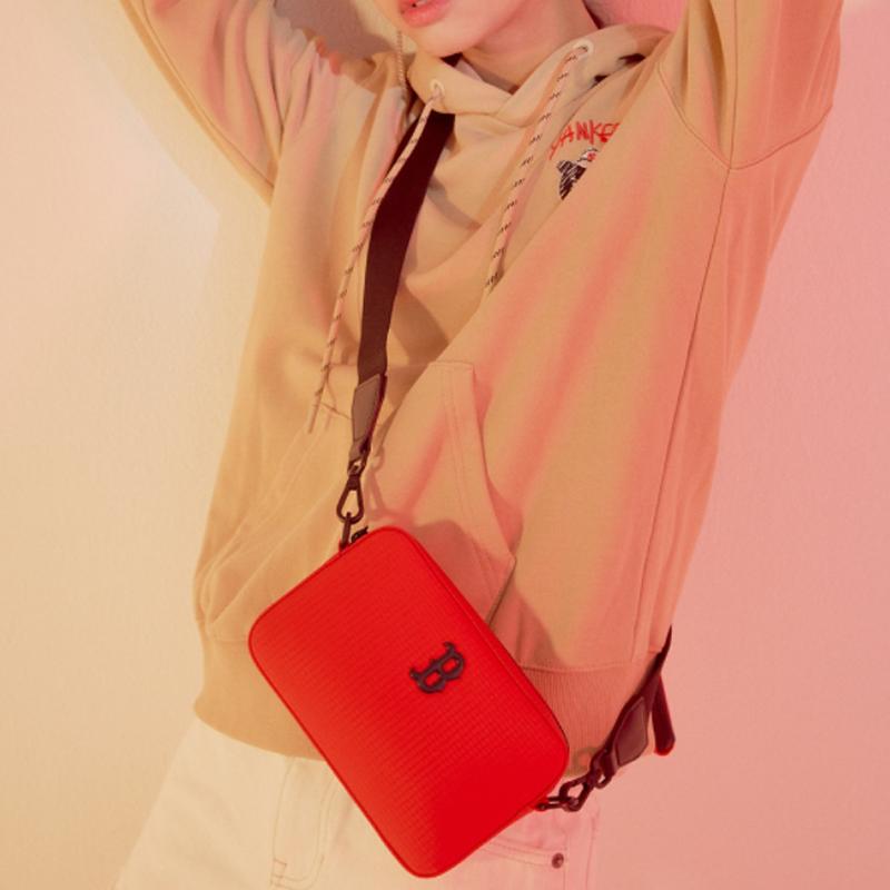 New MLB Polyester 2 In 1 Camera Bag Combo, Shoulder Bag, Crossbody Bag Mini Unisex Red 32BGDJ111-43R