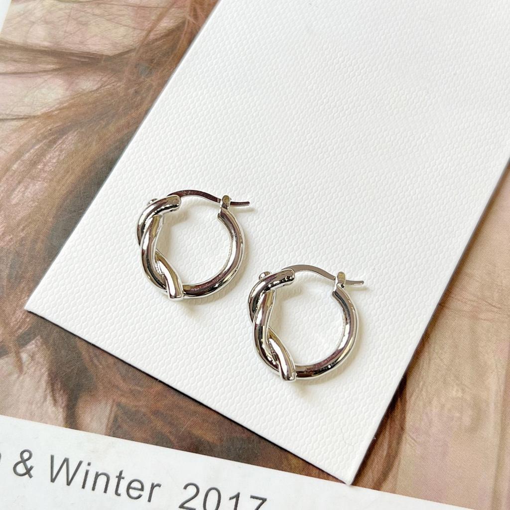 2023 New Trend Popular Brand Earrings Luxury Jewelry for Women Fashion Designer Eardrop Fine Quality Women's Ear Stud