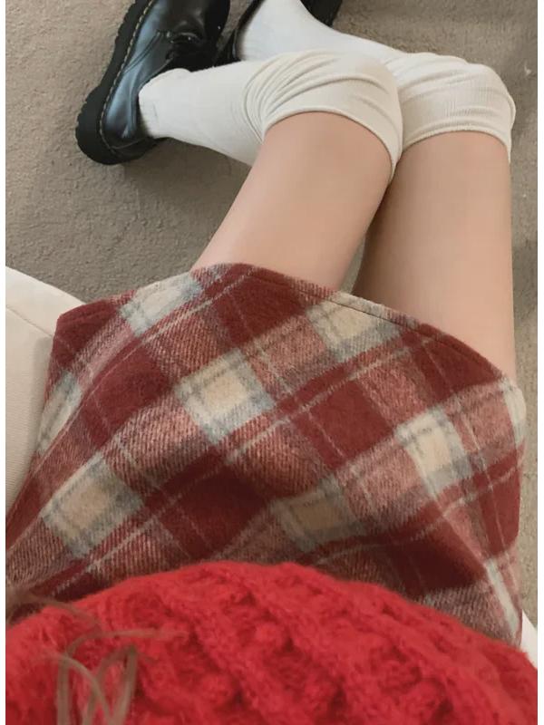 Korean-Style Retro Plaid Wool A-Line Skirt for Women, 2024 - High-Waisted, Slim Fit, Large Sizes Available