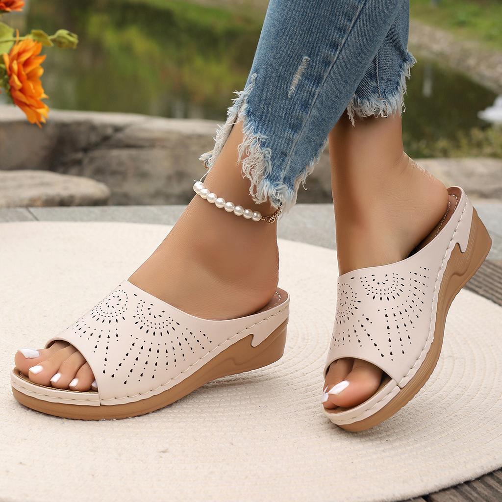 Summer new women's sandals one-word women's flat-bottomed hollow sandals women's slope heel cool slippers