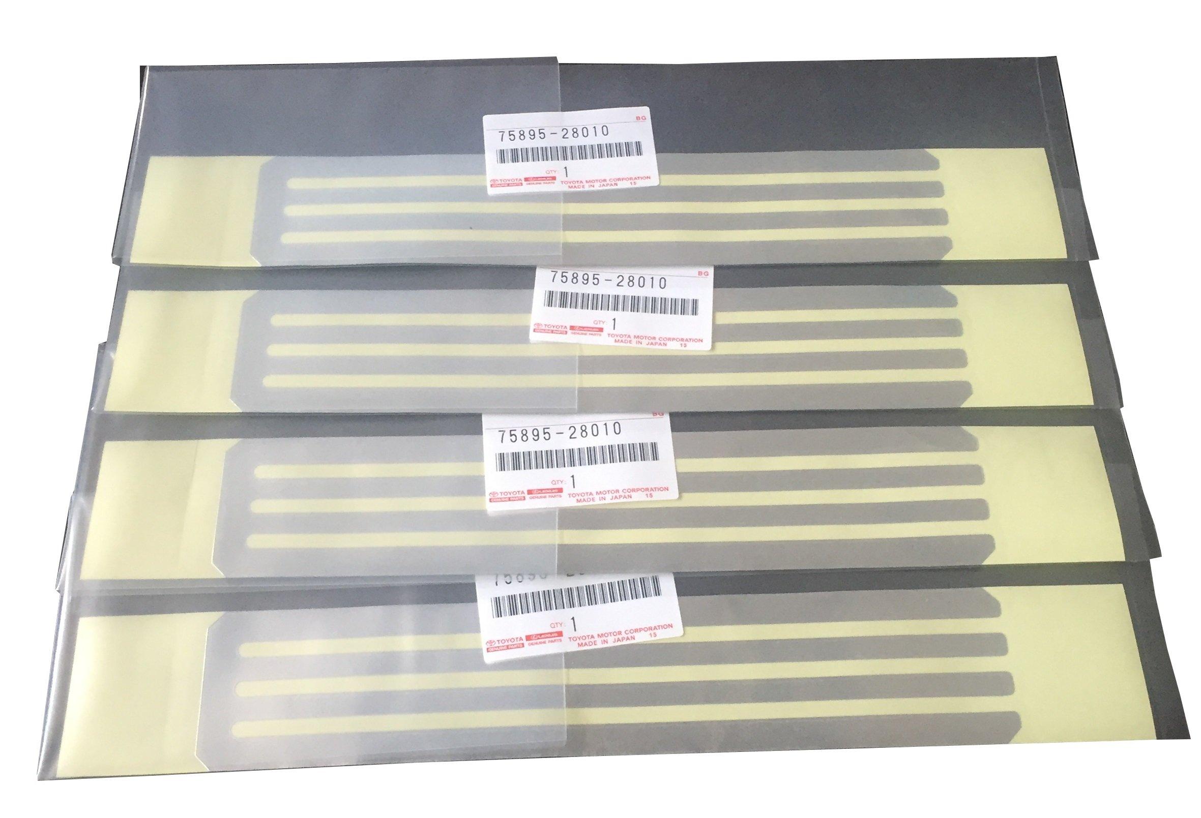 

Оригінальний комплект молдингів Toyota 4 шт. 75895-28010×4 срібний