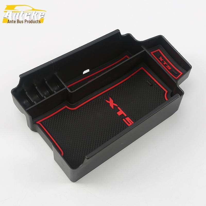 

XT5 Крышка подлокотника центральной консоли и аксессуары