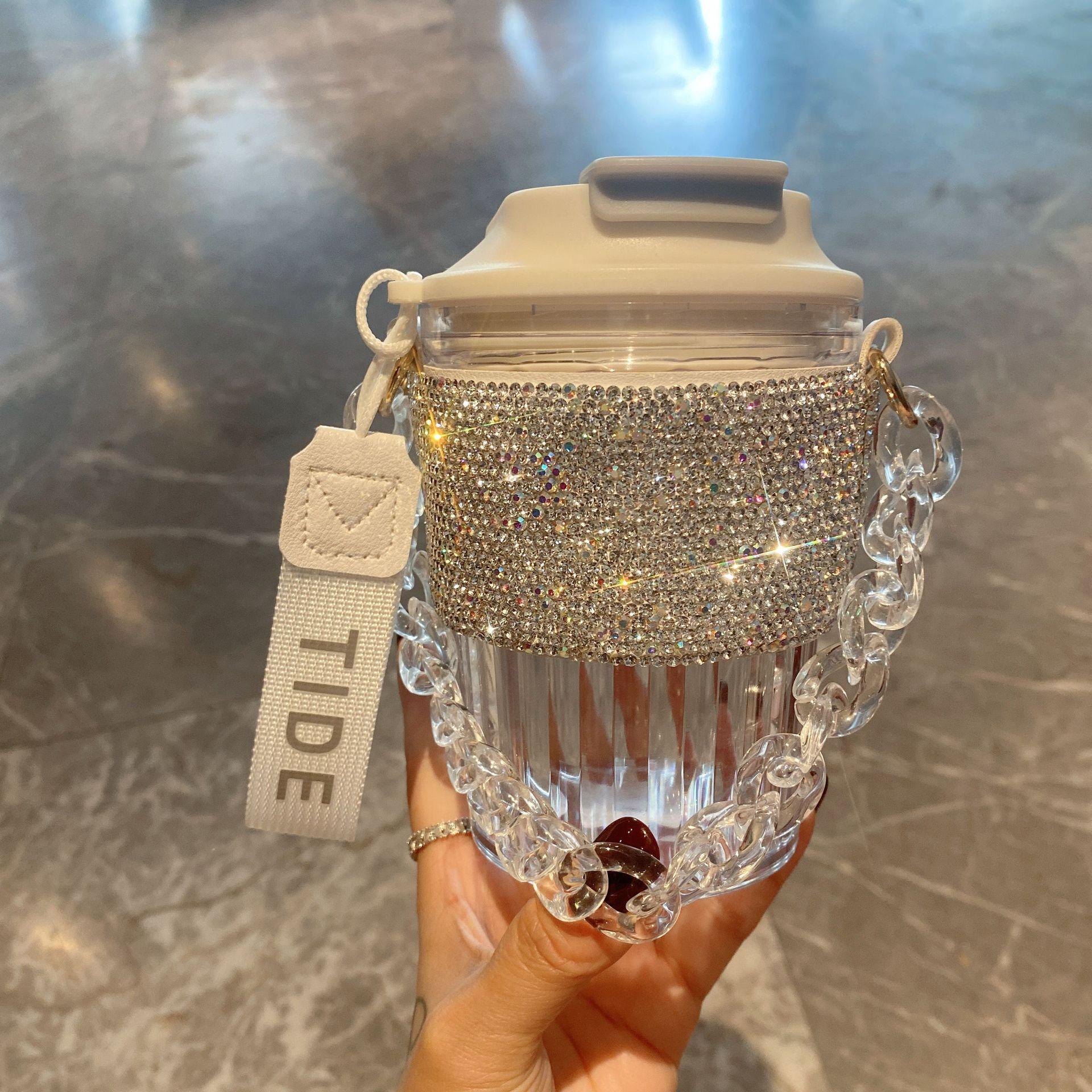 450ml Portable Water Bottle Luxury Rhinestone Chain Bar Handheld Direct Drinking Coffee Mug Home Plastic Juice Beverage Cup 450ml белый