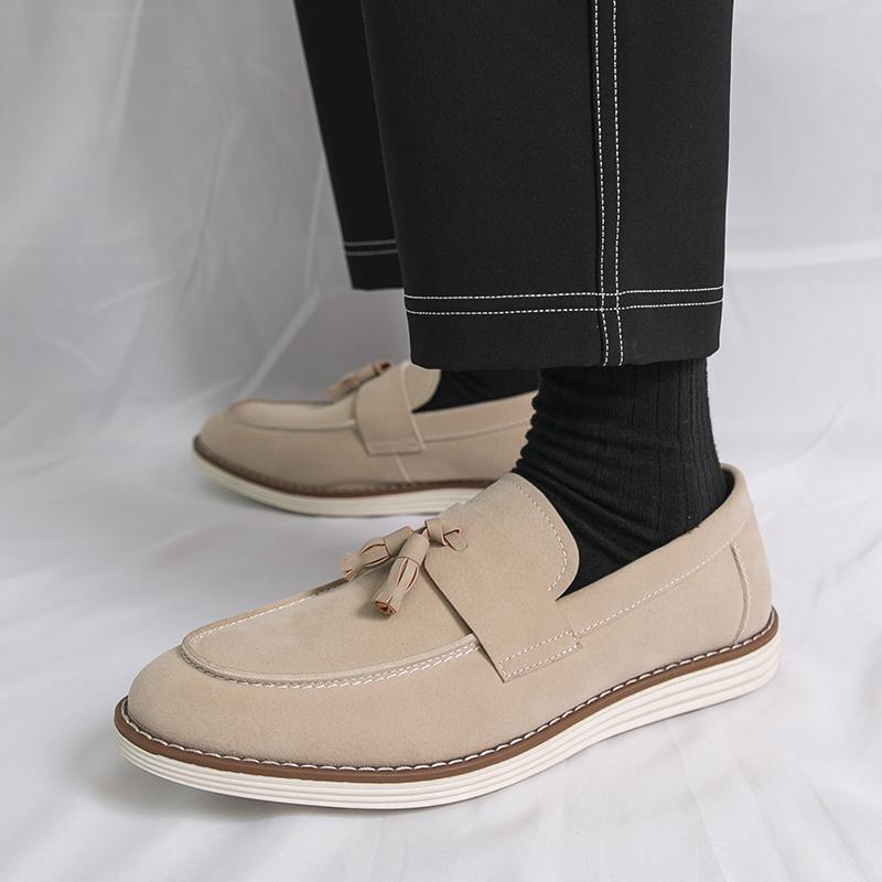 Brand Men's Breathable and Non Slip Casual Leather Shoes for Spring New Men's Suede Comfortable Tassel Pointed Loafers