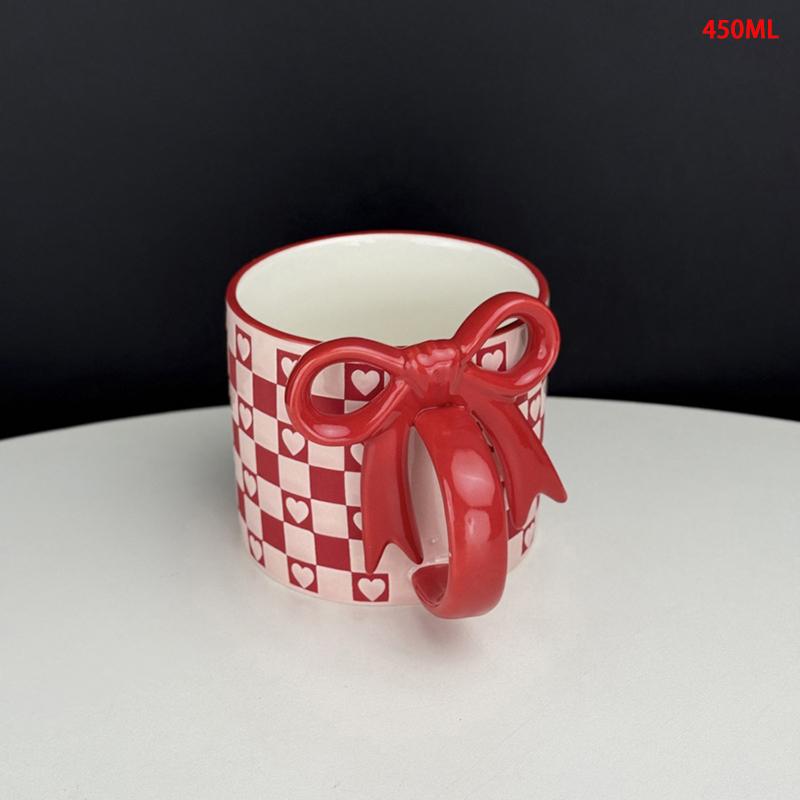 

Кружка керамическая с ручкой-бантом, креативный дизайн с ручкой-бантом, клетчатый узор, кофейная чашка, подходит для украшения дома
