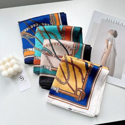 Accessoires – Schals & Tücher
