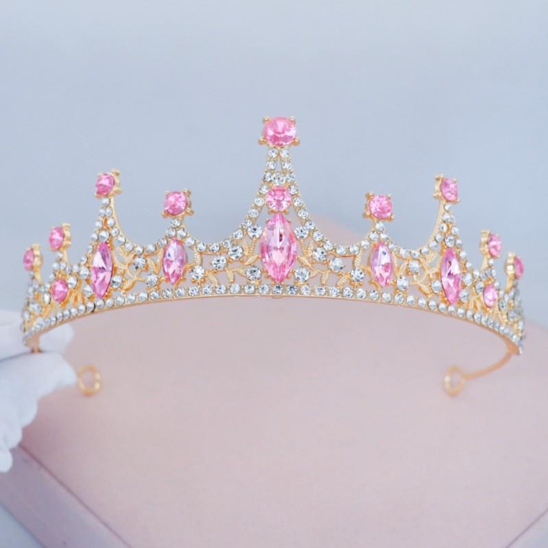 The New Bride's Crown Is Made of Baroque Crystal and Is Charming It Is A Beautiful Wedding Headwear for Brides and A Princess Birthday Headband