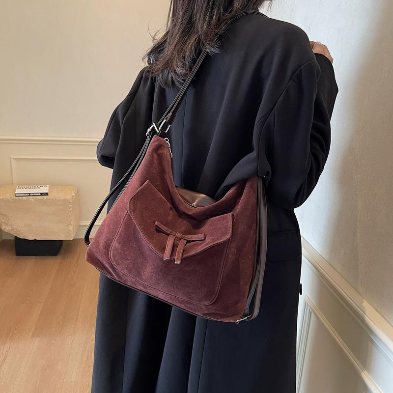 Large-capacity tote bag women's 2025 Korean version of the new fashionable versatile shoulder bag simple casual texture oblique span bag