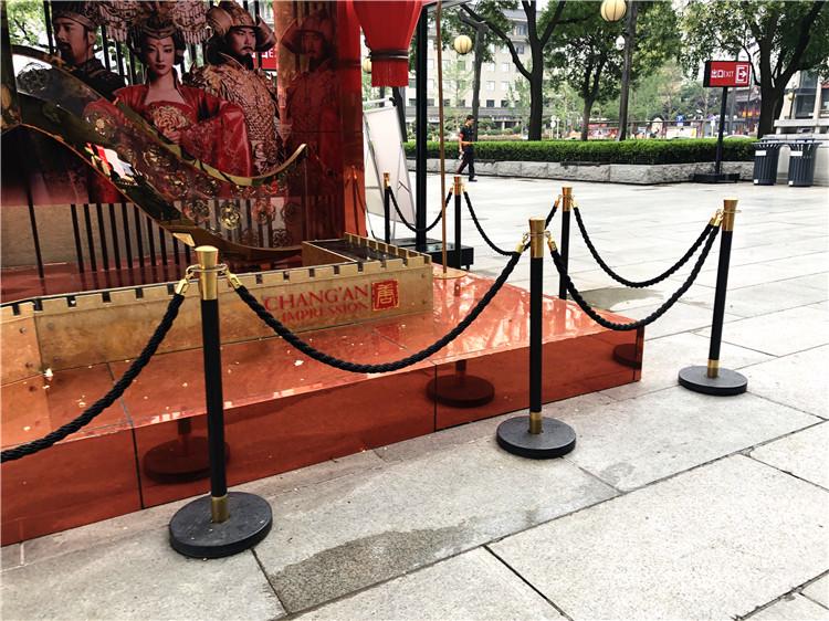 Stainless Steel Concierge Queue Post with Gold and Silver Lanyard