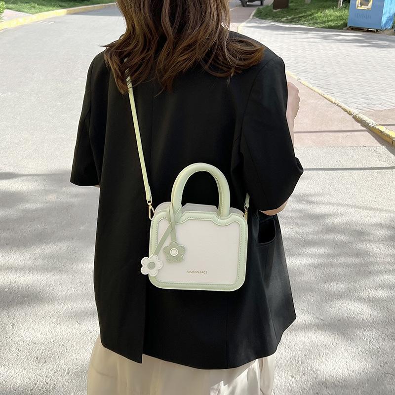 Delicate Soft Large Capacity Multi-compartment Shoulder Bag - Fashionable Hundreds of Simple Color Blocking Crossbody Bag / Handbag