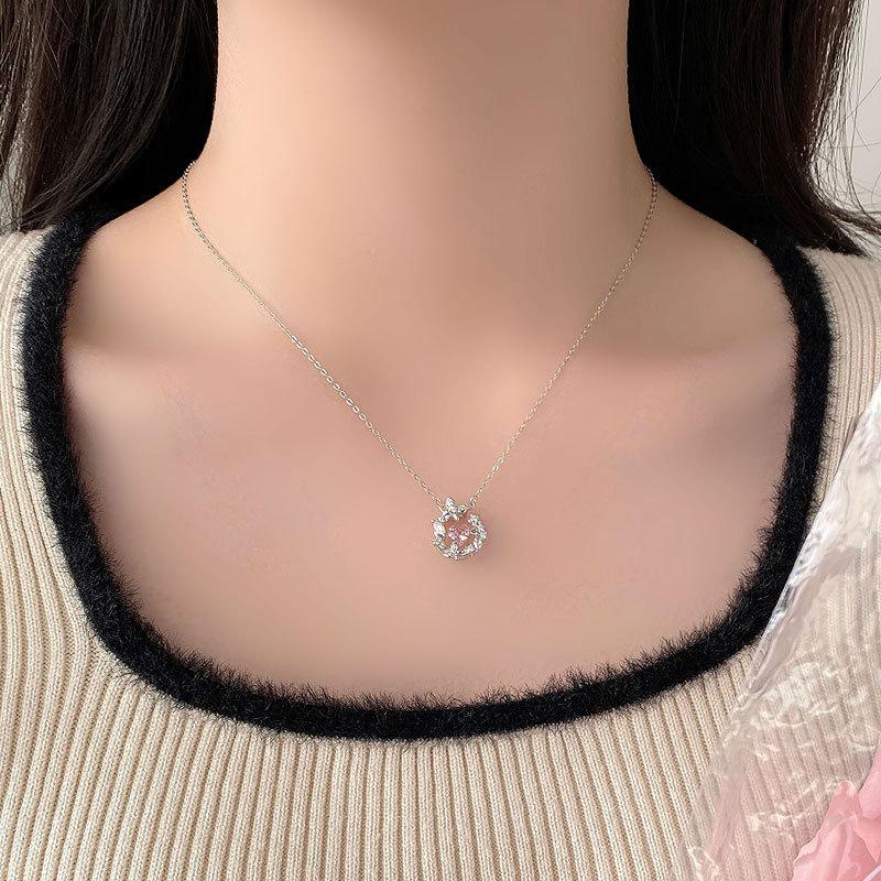 Butterfly Love Necklace Exquisitely Beautiful INSN Style New Neckpiece Sweet Versatile Gift for Girlfriend