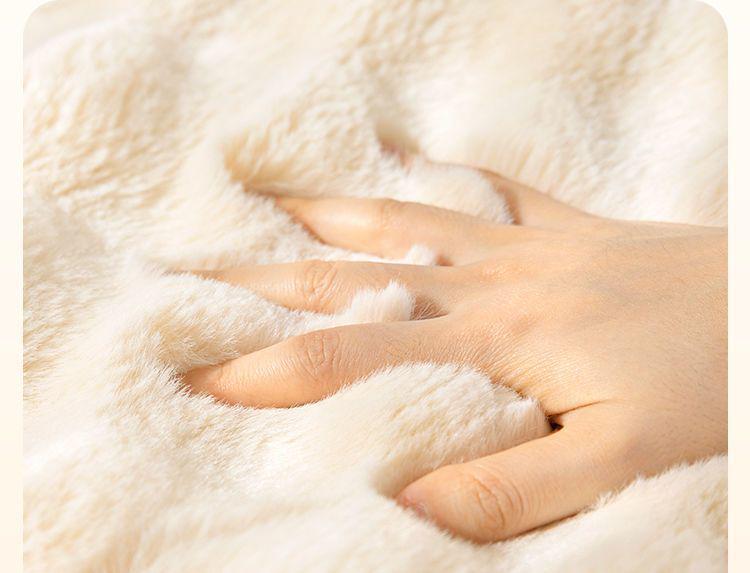 2025 Winter A-Grade Rabbit Plush Sofa Cover: Thickened, Warm, and Simple Cushion Cloth
