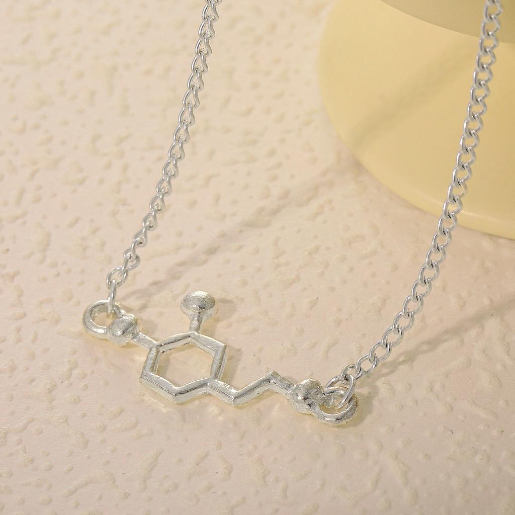 Promotional Personalized Necklaces, Fashion Chemical Bond Pendants, Alloy Niche Items