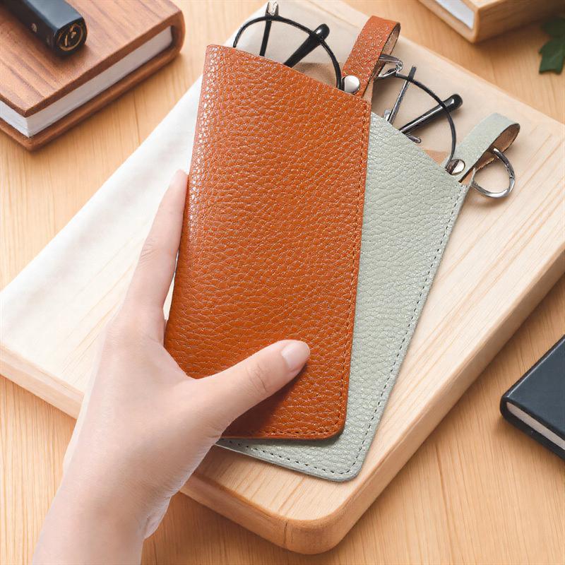 Luxury Women'S Eyeglass Case Leather Soft Holder Pocket Cases Slim Travel Pouch Keychain For Sunglasses Eyeglasses Eyewear