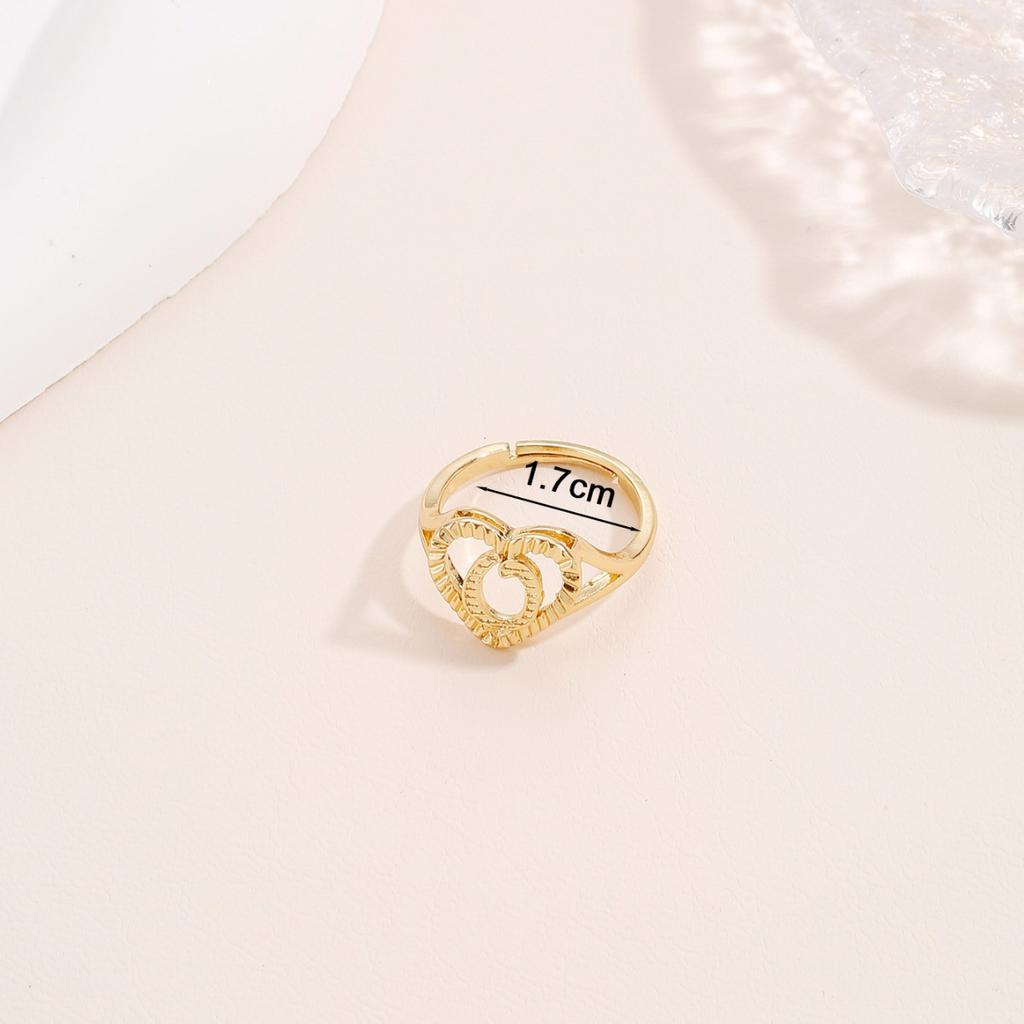 Dropshipping Fashionable Gold Heart Letter Opening Ring Personalized New Style Women Temperament Alphabet Ring