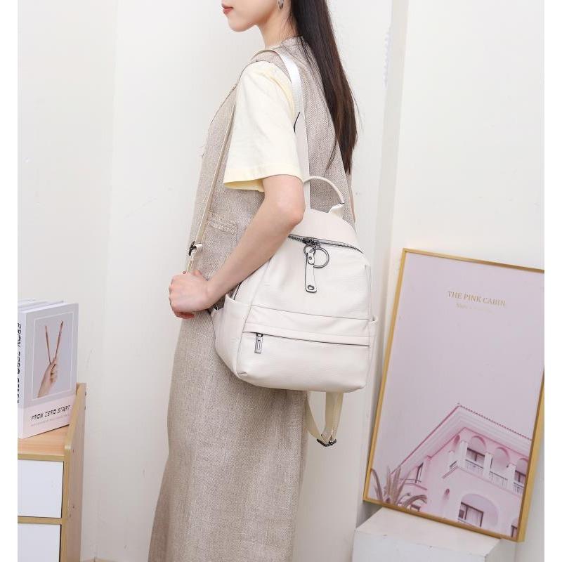 Genuine Leather Women's Bag Backpack Fashionable Bag Commuting and Travel Bag Large-capacity Schoolbag