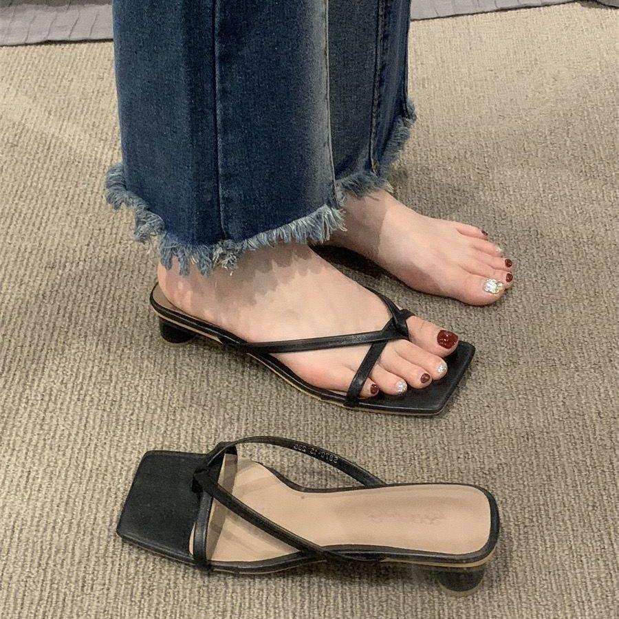 French Flip-flops Outer Women's Shoes Spring and Summer 2025 New Thick Heel Square Toe Silver Sandals