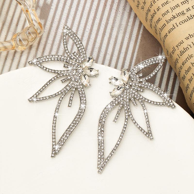 Europeisk og amerikansk stil diamant sommerfugl dusk øredobber - Moteable, overdådige, high-end smykker på tvers av landegrensene
