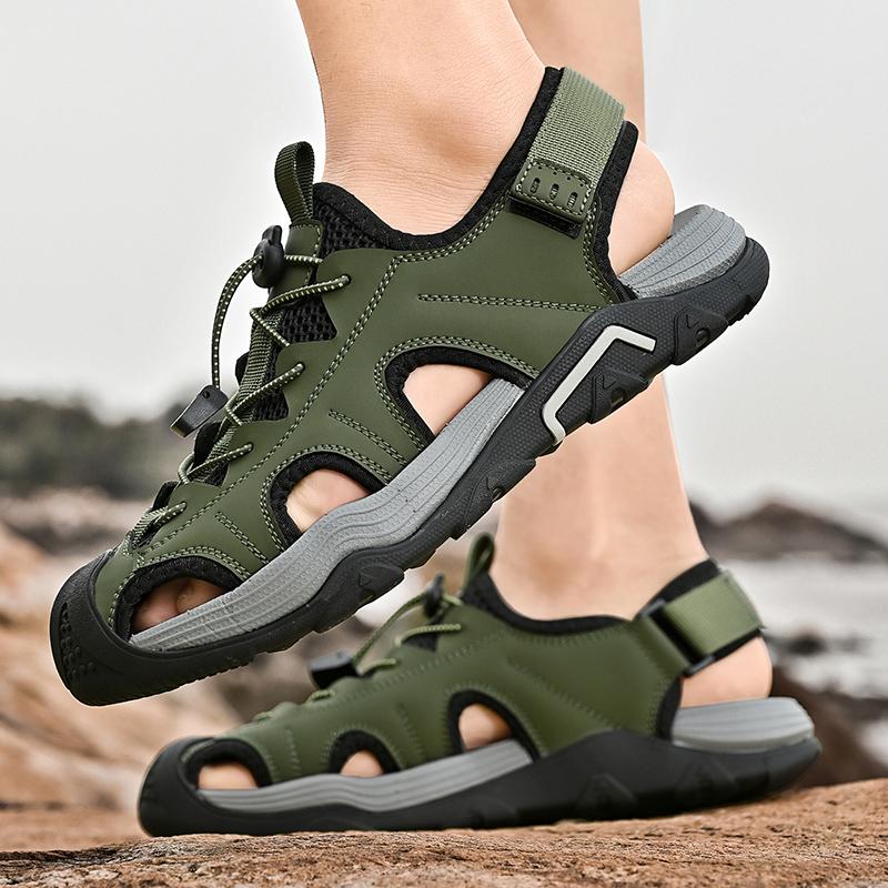 Fashion Breathable summer men's sandals Leisure trend and comfortable soft bottom style Outdoor leisure beach walking shoes 38-46