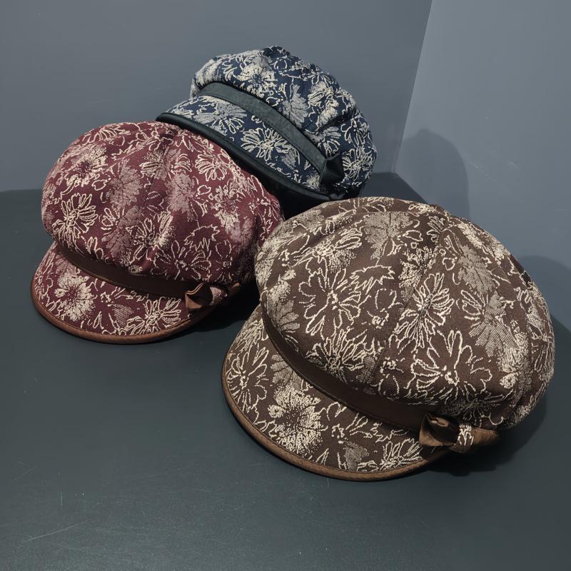 New Autumn Jacquard National Style Duck Tongue Eight Beret Middle-aged and Elderly Mother Autumn Warm Windproof Fashion Hat