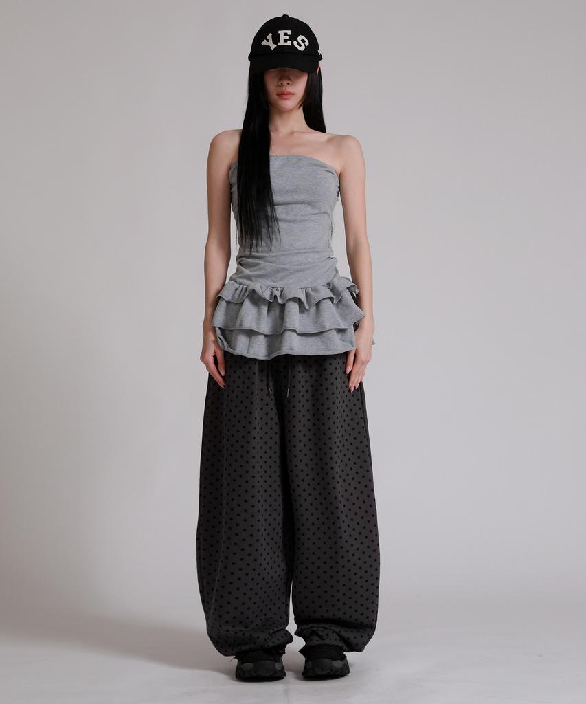 LIKE THE MOST Dot Curved Suede Wide Training Pants_Charcoal