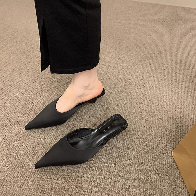 Muller Slippers Low Heel Pointed Head Back Empty Half Drag 2025 Spring and Summer New Casual Bag Head Cat Heel Special-shaped and Sandals Girl
