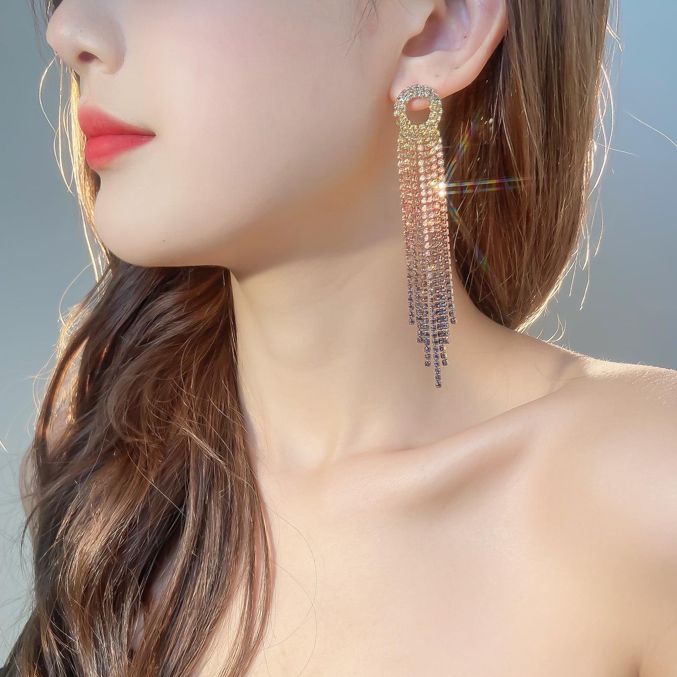 

Luxurious full diamond long tassel earrings