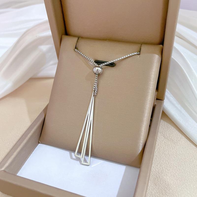 Popular Element Personality Minimalist Wind Furnace Real Gold Necklace Female Collarbone Chain