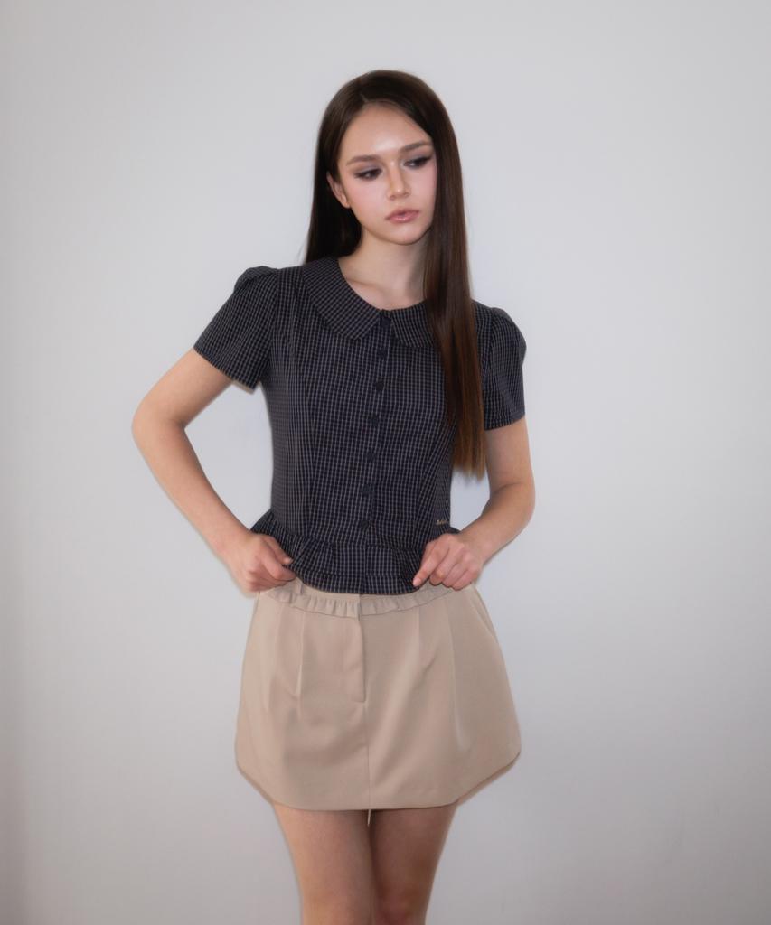 ROSEFRANTZ Puff Sleeve Peplum Check Blouse [Navy]