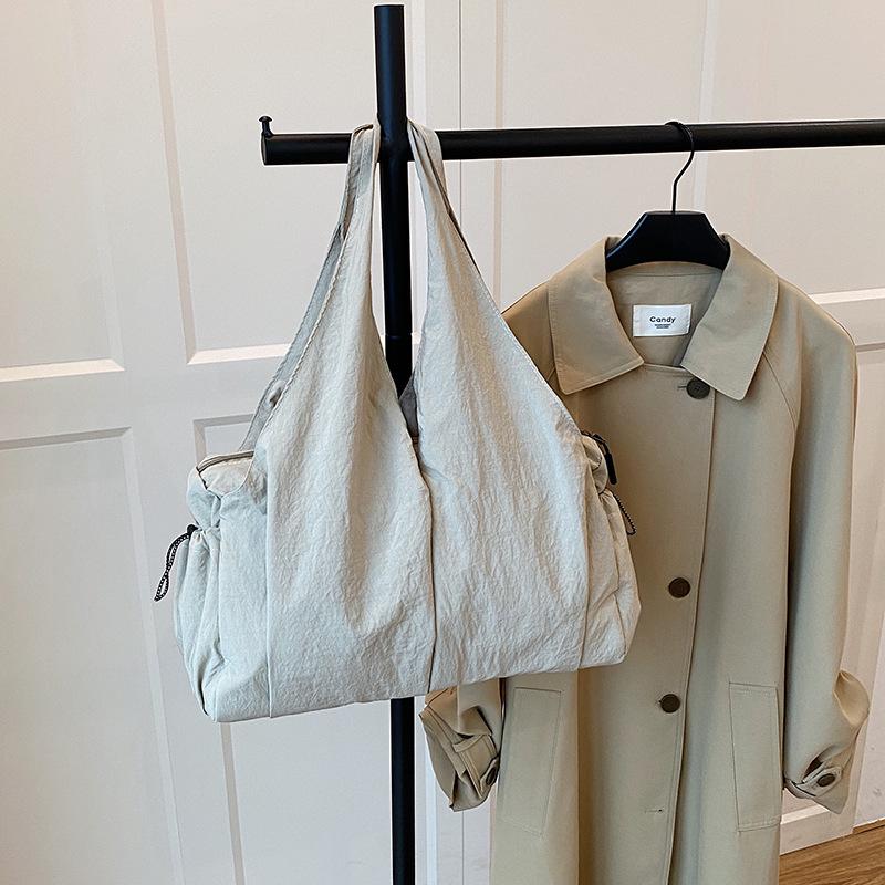 Borsa Tote Pieghettata alla Moda con Tasche Multiple: Borsa a Spalla Versatile, Leggera e di Grande Capacità 2026