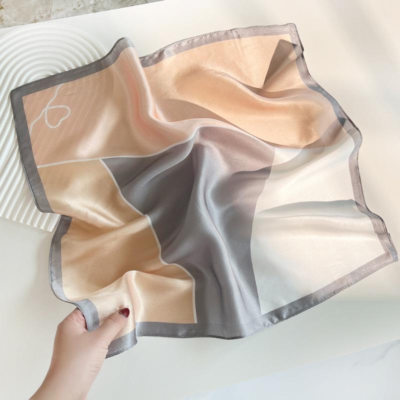 

Spring new sweet style crepe satin printed small square scarf women s high-end mulberry silk versatile gift small scarf 53cm