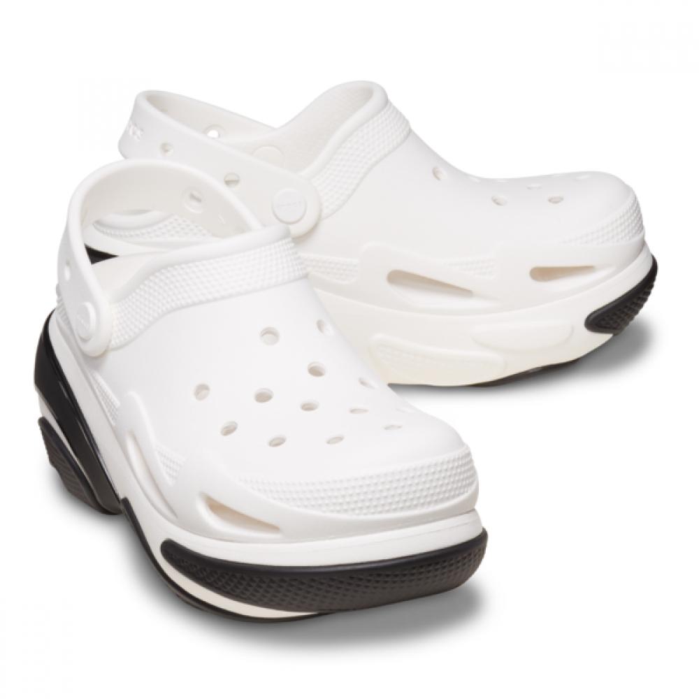 

Crocs Unisex Bubble Crush Clog Sandal Slipper M3W5(220)