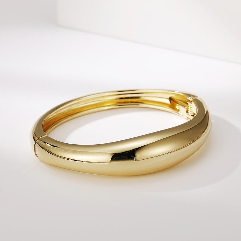 New Arrival Custom Size Solid Color Zinc Alloy Gold Bangle Bracelet for Women Minimalist Jewelry