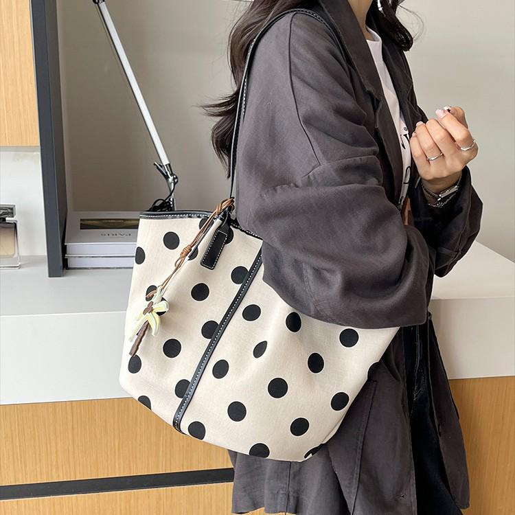 2026 Korean Polka Dot Tote Bag - Large Capacity Versatile Fashion Shoulder Bag for Women.