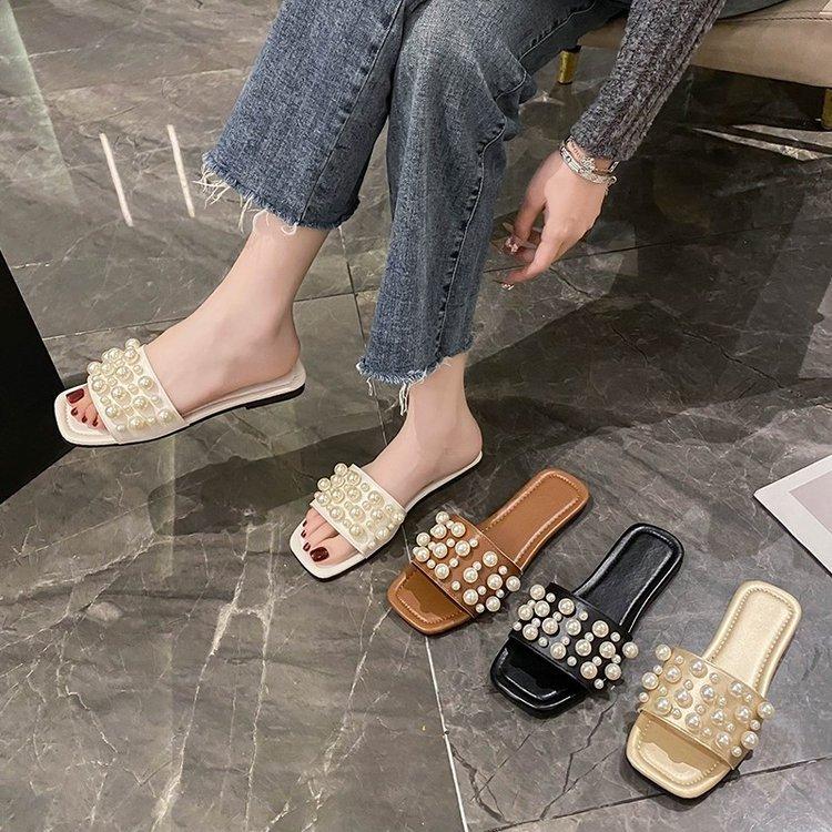 Large size pearl flat bottom sandals women's summer new square head casual wear one-word slippers