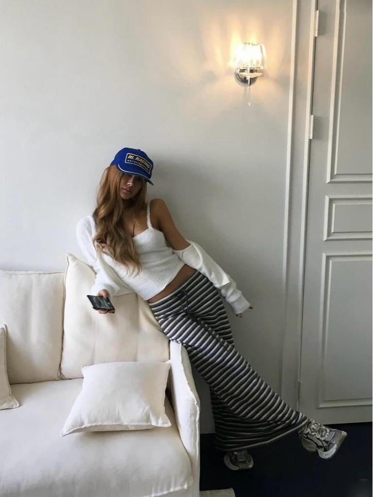 2025 Autumn/Winter Women's Korean Long Tie-Waist Striped Half Brushed Skirt