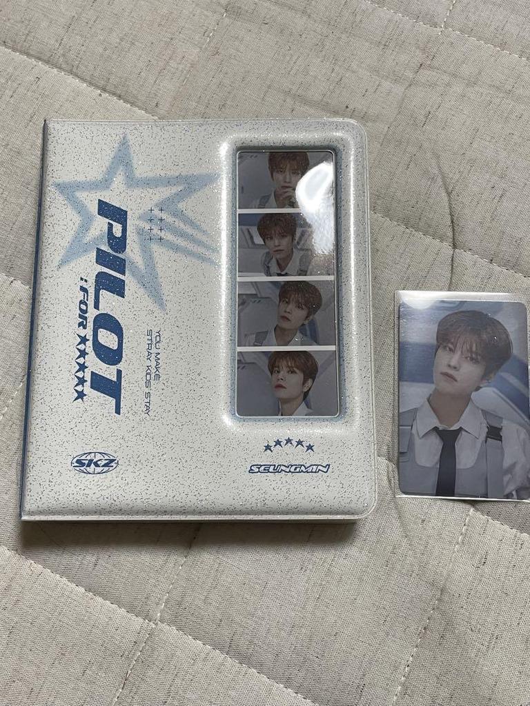 [USED] Stray Kids Seungmin Pilot Collectible Book Seungmin