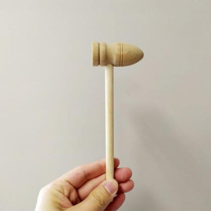 1 wooden shoulder pangpang acupressure hammer