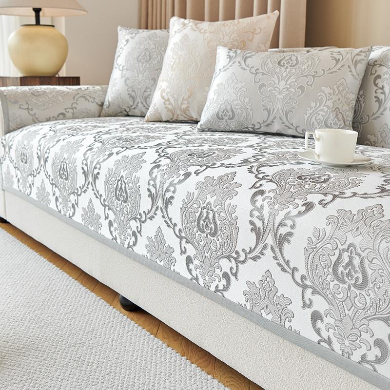 Stile Lusso Leggero Divano di Alta Qualità Cuscino Jacquard di Seta Chenille Cuscino Antiscivolo Copridivano in Pelle Europea Asciugamano